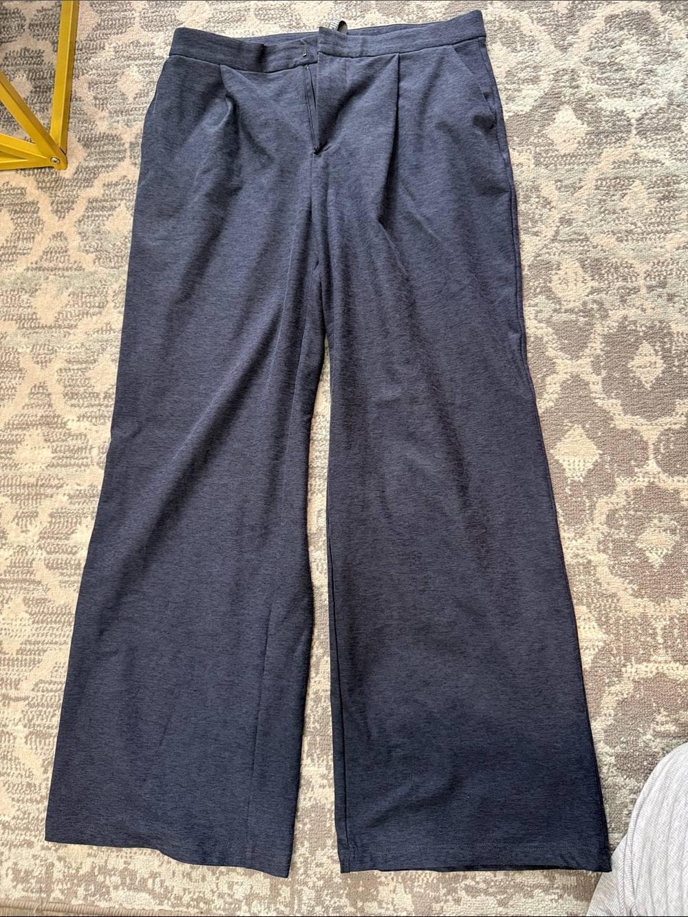 Vuori Charcoal Gray Active Leggings